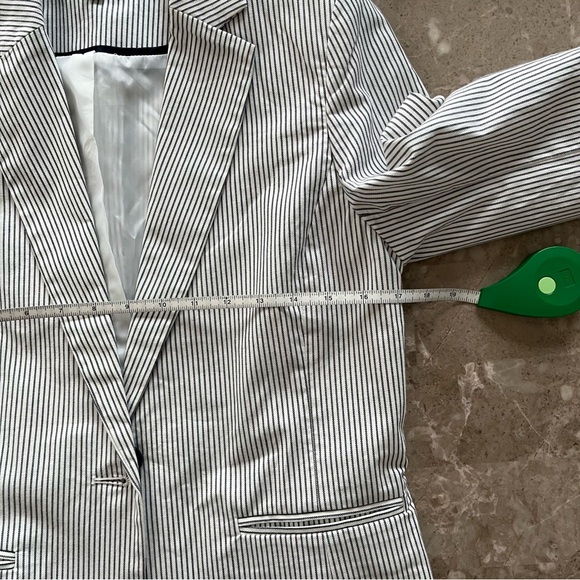 COPY - Willi Smith Black and White Blazer Professional Tailored - Picture 9 of 11